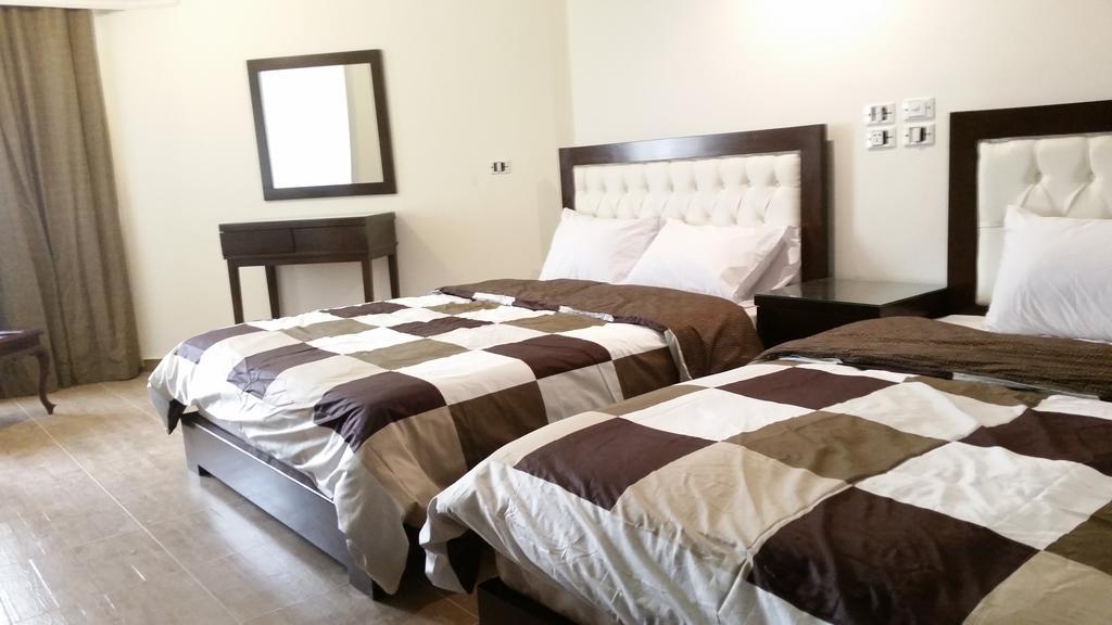 Nile Boutique At Nile Plaza Hotel Giza