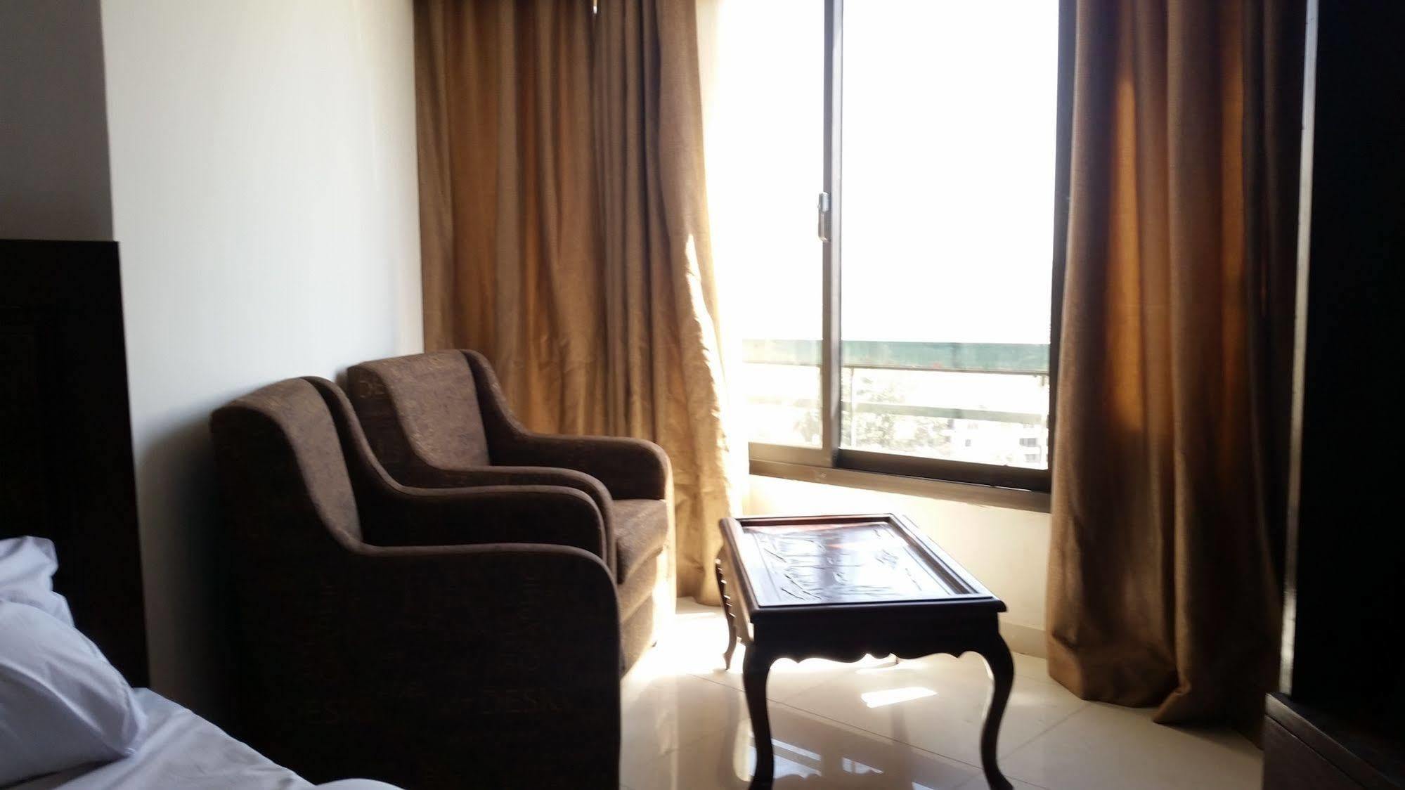 Nile Boutique At Nile Plaza Hotel Giza